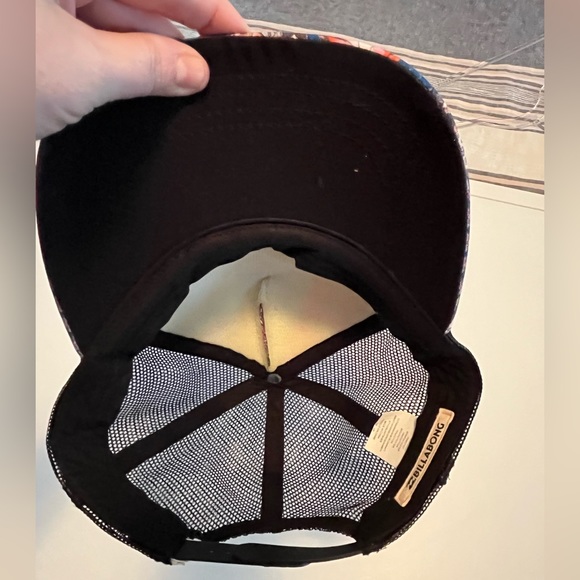 BILLABONG | Adult Trucker Hat | QUILTED LOOK - Picture 6 of 7